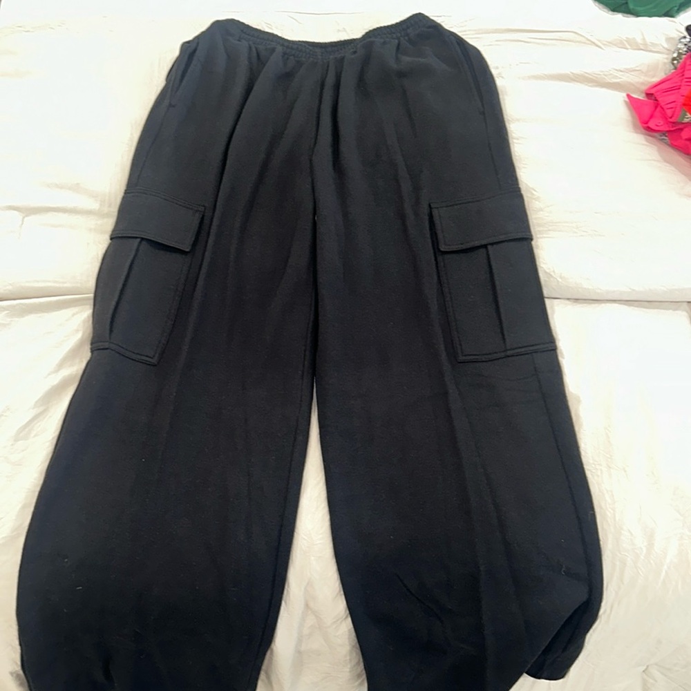 SKIMS OVERSIZED CARGO SWEATPANTS